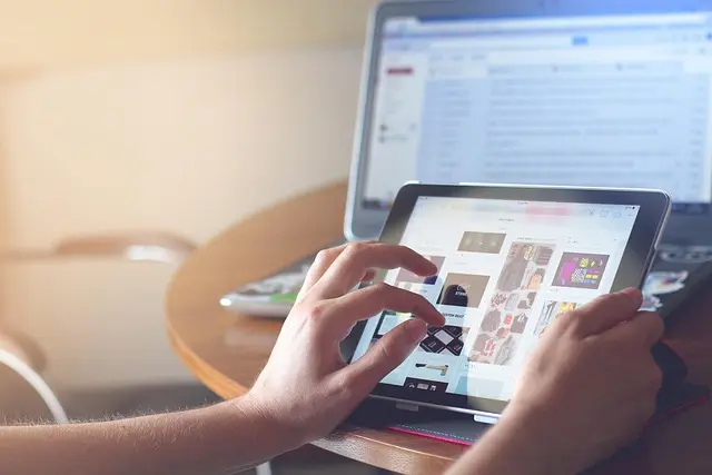 Understanding Consumer Preferences in Smart Shops