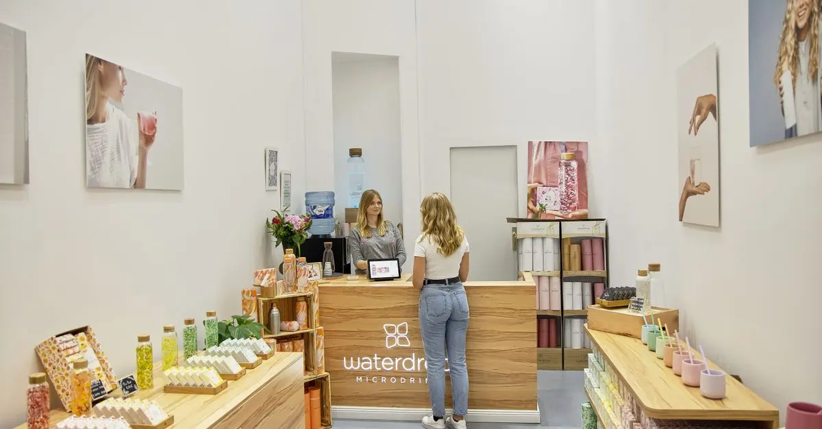 Top 5 Benefits of Shopping at Smart Shops