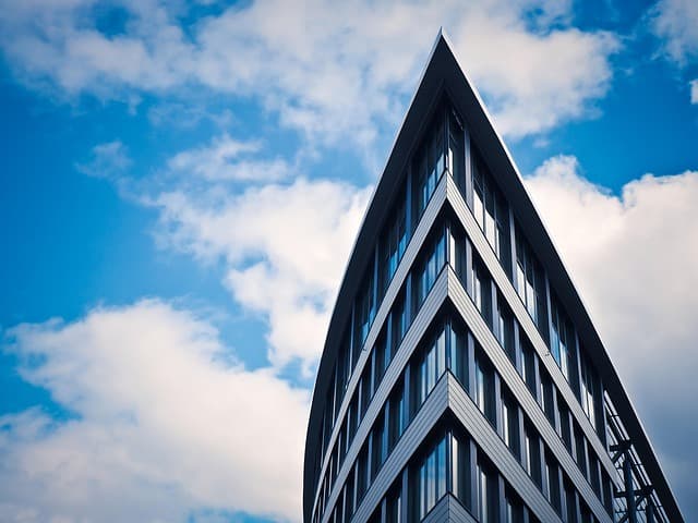 How to Choose the Right Technology for Your Smart Shop