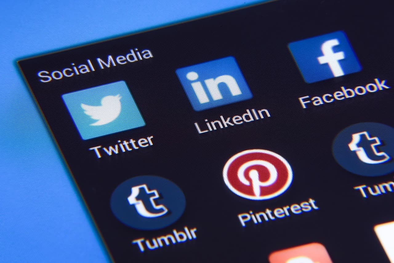 How to Effectively Market Your Smart Shop Online