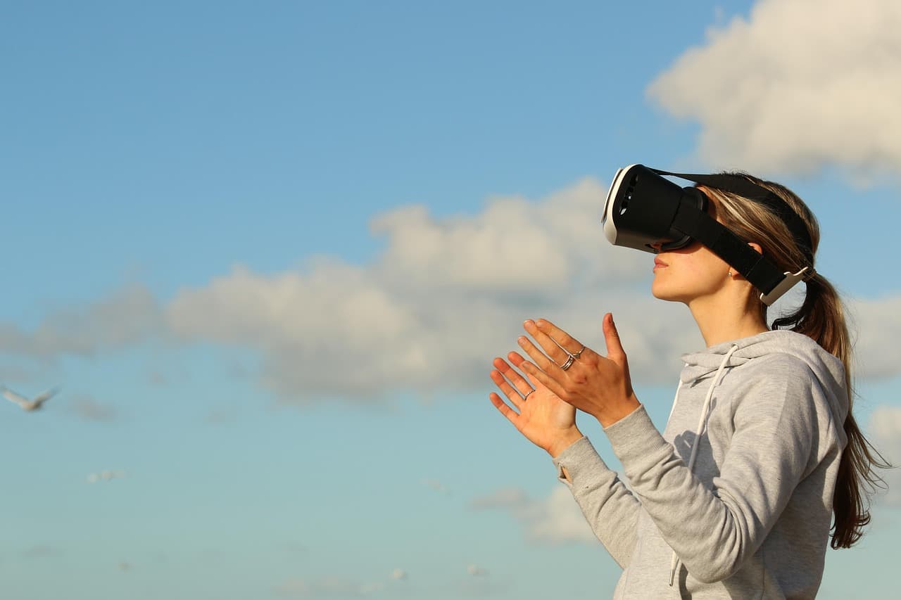 Top 5 Innovations Transforming the Smart Shop Experience